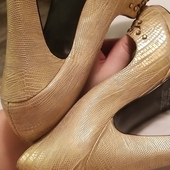 Carlos Santana Heels - Picture 5 of 5